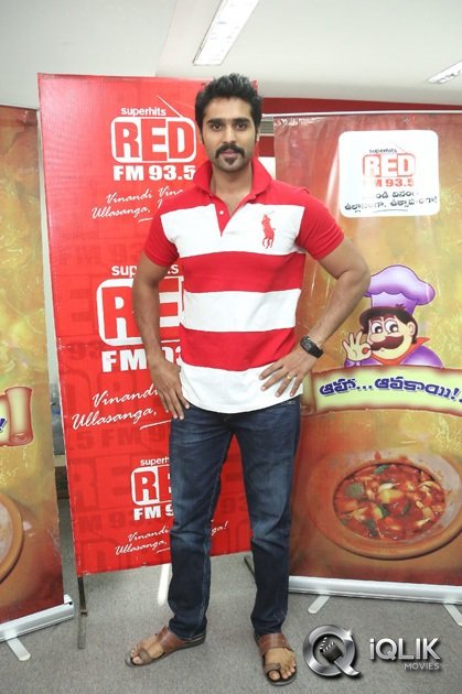 Maine-Pyar-Kiya-Movie-Team-at-Red-FM